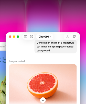 หน้าจอ MacBook Neo, กำลังใช้ ChatGPT เพื่อสร้างรูปภาพเกรปฟรุต, หน้าต่างที่สองแสดงรูปภาพอาร์ติโช้กบนพื้นหลังแบบไล่เฉดสีใน Keynote